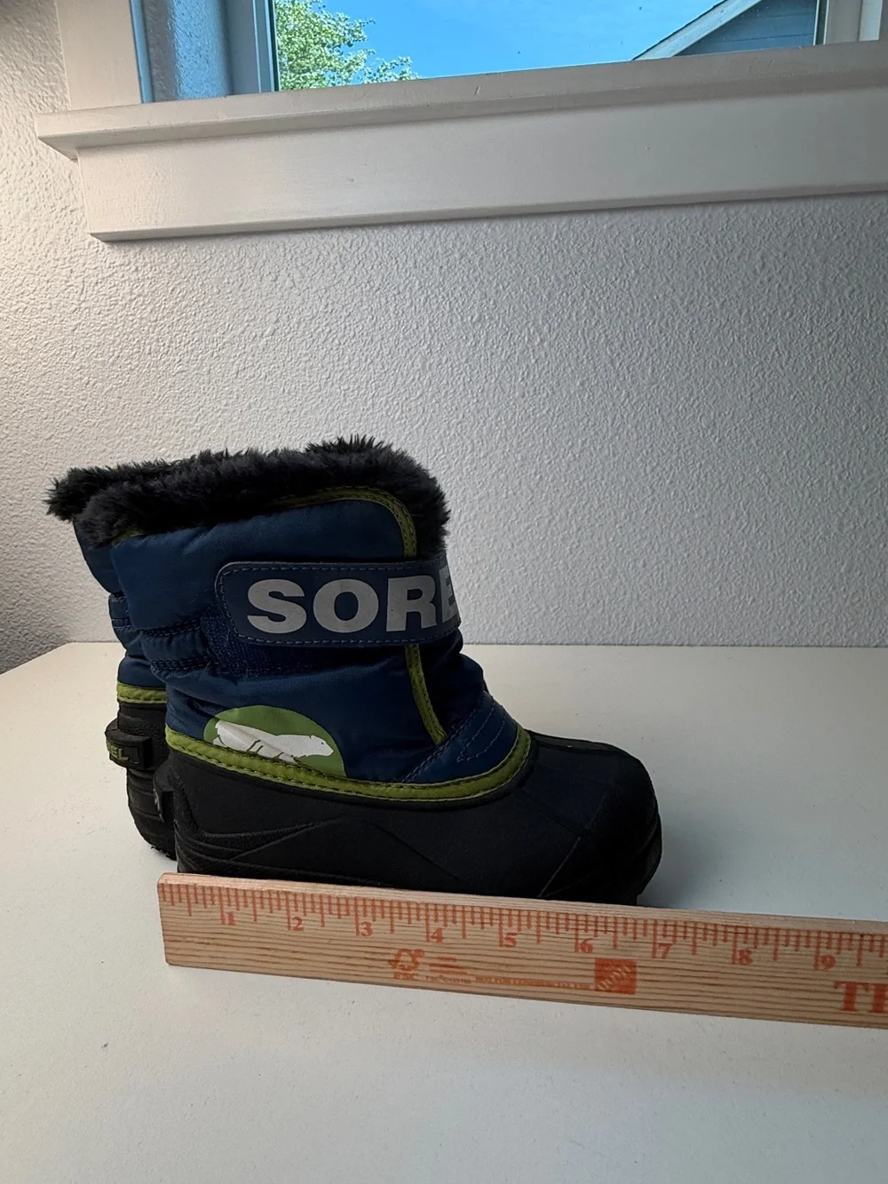 Sorel Kids Winter Snow Boots Blue Black Lime Green Size 11